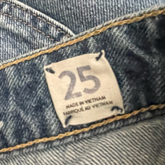 We The Free Blue Denim Frayed Hem Distressed 100% Cotton Mini Skirt Size 25 - Picture 8 of 10